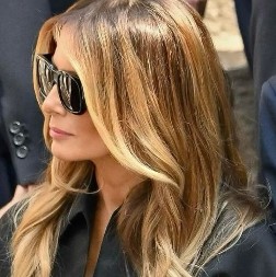 MELANIJA TRAMP POKOPALA PUTINA! Ona je rešila SUDBINU UKRAJINE: Tramp se vratio kući, a ona ga dočekala rečenicom KOJA JE SVE PROMENILA!