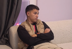 BLAM UŽIVO! Peja pogrešno nabrojao boje na zastavi Srbije, učesnici i gledaoci zanemeli