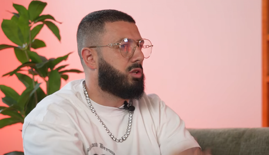 EVO ŠTA SE DESILO U SARAJEVU PRE NEGO ŠTO JE UPUCAN REPER Pretnje počele da stižu pre dve nedelje i to nije sve