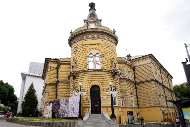 ŠTA SVE NEDOSTAJE IZ SKC? Detaljan spisak pokradene imovime, zgubidani opljačkali pa demolirali zgradu!