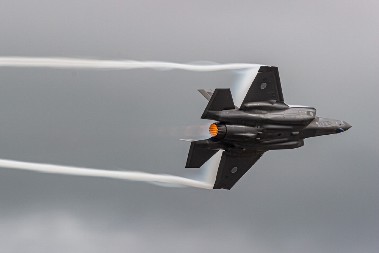 NOĆNA MORA ZA AMERIČKE AVIONE Kinezi razvili PAKLENU hipersoničnu raketu vazduh-vazduh! Smrt za F-35