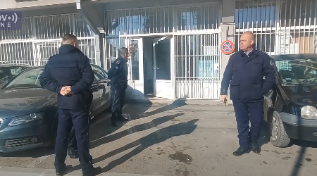 ISTINA O KURTIJEVOJ TORTURI NA KOSOVU! ZABRANJENA VERA I TRADICIJA: Srbe hapse zbog slavske hrane, trobojke i crnogorske nošnje