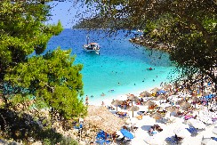 MALOLETNICA SILOVANA ISPRED PREPUNE PLAŽE Horor u Grčkoj, otac je odmah uradio ovo!