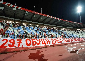 "DELIJE", ZNATE ŠTA VAM JE ČINITI Poziv navijača Zvezde pred Linkoln: Obuci dres - popuni "Marakanu"