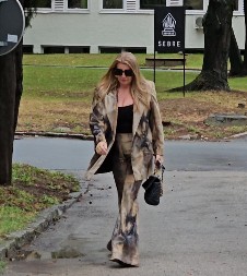 "SVE MANJE JE BILO OSMEHA NA NJENOM LICU" Otkriveni šokantni detalji o Vikinom napuštanju "Zvezda Granda"