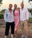 ANA BLISTA KAO NIKADA PRE Švajnštajger odavno zaboravljen, Ivanovićeva u zagrljaju dvojice muškaraca (FOTO)