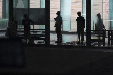 MUŠKARAC PROPAO KROZ POD TOALETA ŽELEZNIČKE STANICE! Užas u Japanu, hitno prevezen u bolnicu