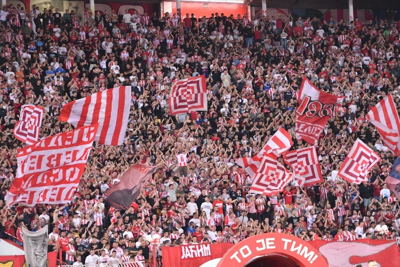 ŠTA SE TO "KUVA" NA "MARAKANI" Zvezda škorpijom zagolicala maštu navijača (FOTO)