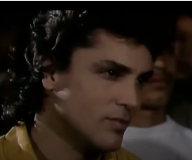 LJUBIO JE KASANDRU I BIO MILJENIK ŽENA U SRBIJI 90-TIH  Popularni Portorikanac ušao je u sedmu deceniju i danas izgleda ovako