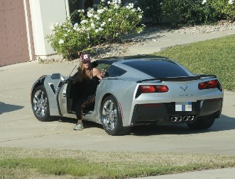 POZNATA GLUMICA OPTUŽILA BIVŠEG ZA NASILJE, PA MU UPALA U KUĆU  Sukob bio na ivici eskalacije, došla i policija - a u sve umešani svekar i svekrva!
