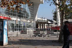 PODIŽE SE SPOMENIK STRADALIMA U PADU NADSTREŠNICE I porodice podržale predlog koji je usvojen u Skupštini grada