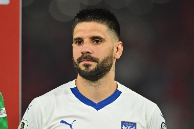 SRBIN NAJVEĆI DOBITNIK LETA Mitroviću 25 miliona za otkaz i potpis u Engleskoj?