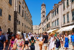 LETOVANJE IZ SNOVA ILI NOĆNA MORA? Rigorozni Hrvati udaraju kazne, ali nisu jedini…