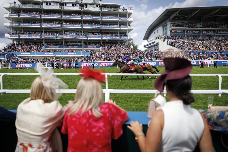 Preminuo čuveni Bil Tarner