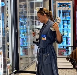 U GRADU NA SEVERU EVROPE SVI PO ULICI ŠETAJU U BADEMANTILIMA "To nam je potpuno normalno"