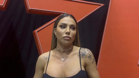 SANDRA AFRIKA NAPRAVILA HAOS! Preskočila ogradu, pa provalila u kuću, procurio šokantan snimak! (VIDEO)