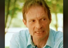 "KAD GOD VIDITE MLADE LJUDE KAKO POKUŠAVAJU..." Šta još nije jasno!? Izjave otporaša Srđe Popovića bacaju novo svetlo na scene iz Kragujevca!