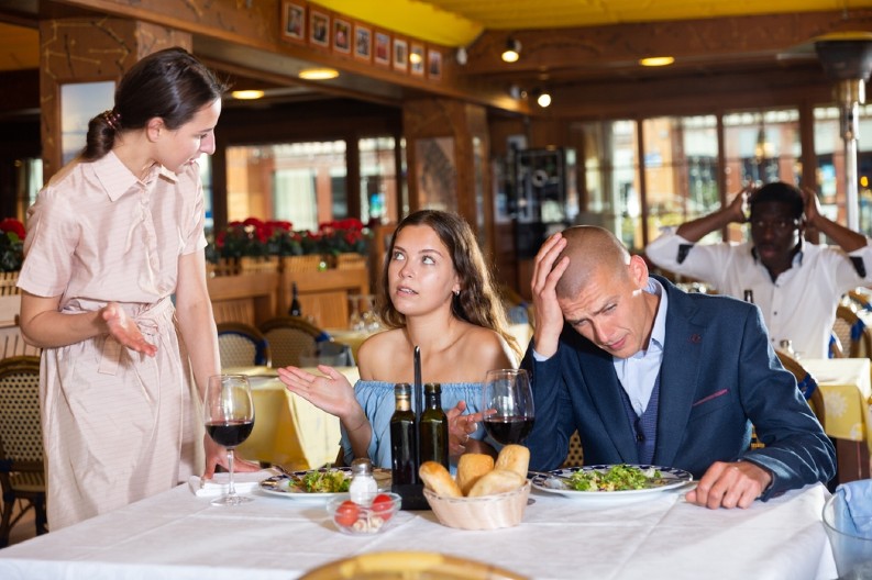 NISAM JE OVAKO ZAMIŠLJALA Juče su se srele dve žene, ljubavica i prevarena supruga, epilog je neočekivan