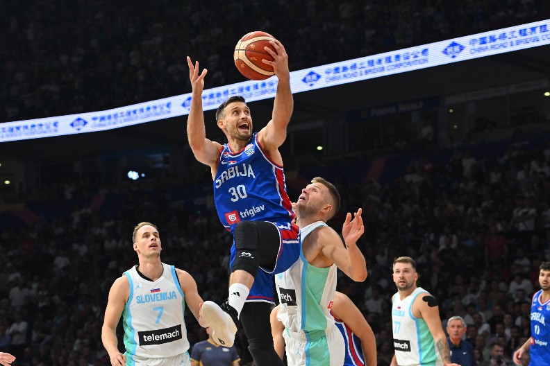 EUFORIJA TRESE SVE "Da li je dobro, što je ovoliko dobro?"