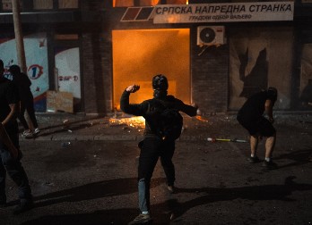 ŠIRE PANIKU KORISTEĆI LAŽNE ŽRTVE Kako je opozicija u Srbiji upotrebila sličan scenario iz Irana