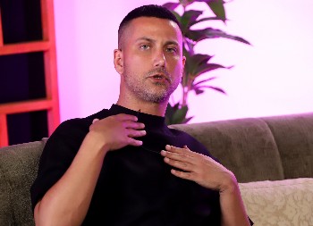 ''ČESTO PRISLUŠKUJEMO ISPRED NJEGOVIH VRATA'' Komšije razvezale jezik o Marku Đedoviću, evo ko su mu stalni gosti