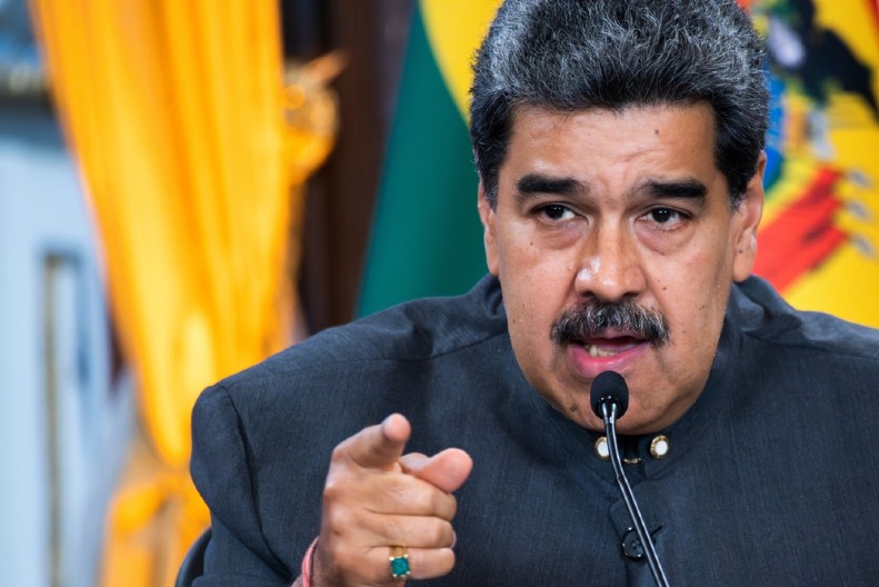 MADURO POKAZAO ZUBE AMERIKANCIMA "Ako se to desi, ulazimo u oružanu fazu borbe!"