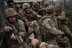 VRHOVNI KOMANDANT SIRSKI PRIZNAO: Rusi su superiorniji