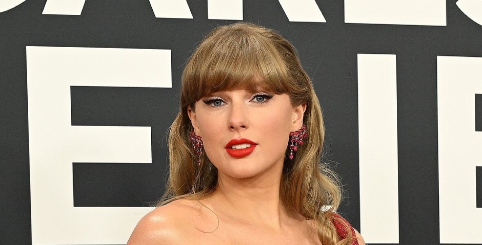 NIGDE BEZ CRVENOG KARMINA Evo kako da izaberete pravu nijansu, bićete zvezda jeseni