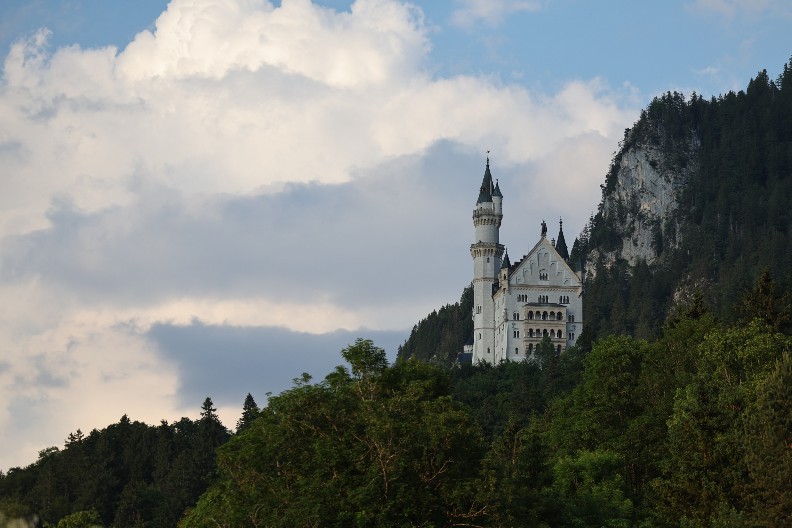 Misterije Fantasta: Slavonski hrast, tajni tuneli i ikona Uroša Predića