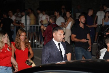 NE ODVAJAJU SE! Duško Tošić uhvaćen u centru Beograda, evo kako živi razveden čovek