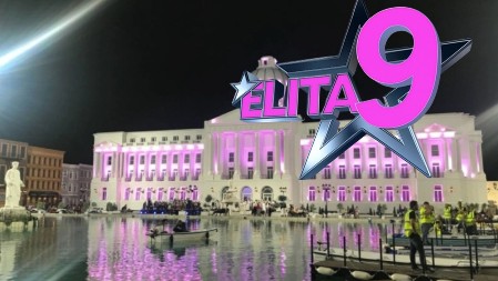 PRED SVIMA SE DRŽI ZA POLNI ORGAN Skandalozni voditelj ulazi u Elitu 9 (FOTO)