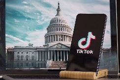 KO ĆE UPRAVLJATI TIKTOK-OM? Tramp očekuje ulazak čelnika medijske imperije