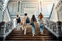 DRŽAVA STUDENTIMA VRAĆA POLOVINU ŠKOLARINE!  Evo ko ima pravo i kako da se prijavite