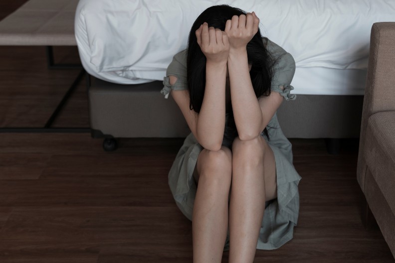 STRAVIČNO PRODIČNO NASILJE Trudnica napadnuta pred decom