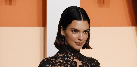 U PARIZU SE OVIH DANA SAMO PRIČA O KENDAL DŽENER  Kada se skine najtraženija manekenka - to izgleda upravo ovako!