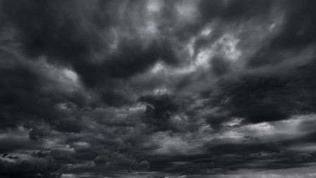 EVO ŠTA SRBIJU ČEKA VEČERAS I KAKVO UPOZORENJE JE IZDATO! U 17.30 časova oglasio se RHMZ sa ovim vestima