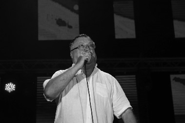 HALID BEŠLIĆ SE POTUKAO SA SRPSKIM PEVAČEM U JAVNOSTI Cela estrada pamti sukob, a za sve je bila kriva ova voditeljka!