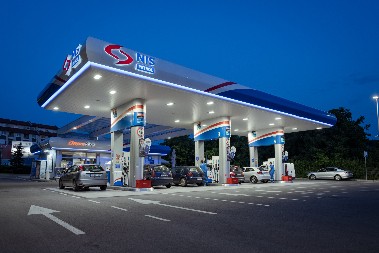 Sankcije ne menjaju ništa – evo kako možete da plaćate karticama na NIS pumpama