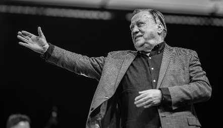 OD HALIDA SE OPROSTILA I SVETSKA ZVEZDA Jedan od najpoznatijih muzičara se oglasio bolnom porukom (FOTO)