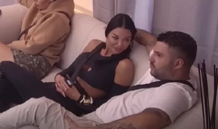 "DA SAM SLOBODAN SAD BIH TE POLJUBIO" Asmin Durdžić se ne smiruje, raskid sa Stanijom u najavi!