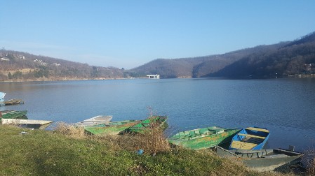 Jezero toplije od svih drugih – Voda iz peska i ogledalo neba