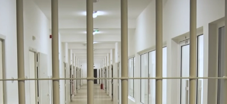 ČAČANIN (38) UHVAĆEN PIJAN U HERCEG NOVOM Iz sudnice pravo poslat na robiju, evo koliko će odležati