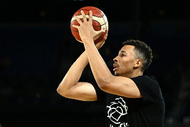 NA POMOLU VELIKI POVRATAK Miljenik "grobara" ponovo u dresu Partizana?