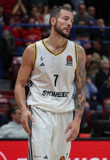 FRANCUZ SVE ŠOKIRAO Poznato gde Lovernj nastavlja karijeru