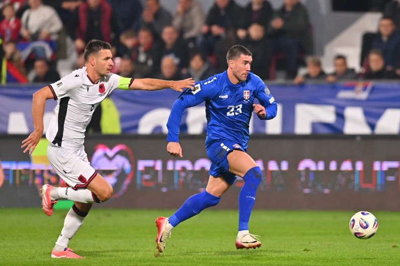 NOVA SRAMOTA ALBANACA Pobedu protiv Srbije slavili uz pesmu posvećenu OVK teroristi (VIDEO)