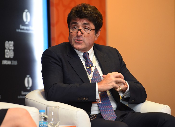 NENADIĆ OPET "SAHRANJUJE" AFERU Šolak priznaje milijarde i želi jednog tužioca