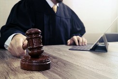 UBIO IM RODITELJE, PA ZASPAO NA SUĐENJU! "Deca su im preko noći ostala siročad, a on nikada nije pokazao trunku kajanja"