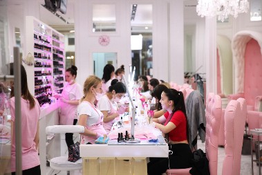 MANIKIR ZA KOJIM SU ŽENE ODLEPILE Hit jeseni su nokti koji izgledaju skupo, a tako su jednostavni!