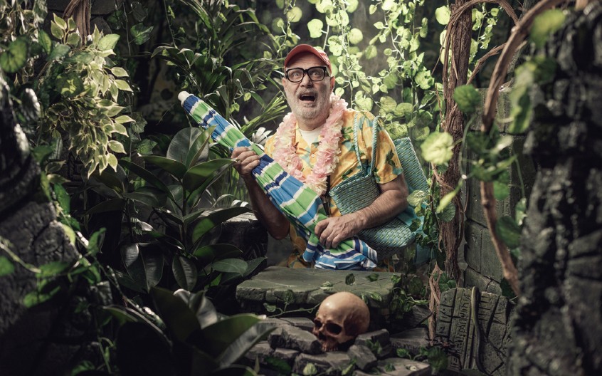 ZASTRAŠUJUĆE IZNENAĐENJE IZ DŽUNGLE Došli na odmor, a na ležaljkama ih sačekala jeziva stvorenja - turisti u šoku! (VIDEO)