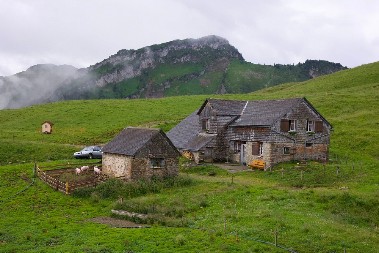 UDALA SE ZA STARIJEG MILIJARDERA, ALI OSTALA PRAZNIH RUKU Nije ni slutila šta je čekalo nakon njegove smrti